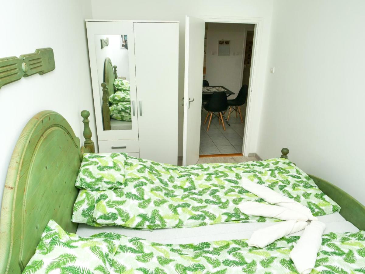 Cseresznyes Apartman Berekfürdő Екстериор снимка