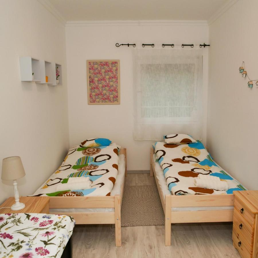 Cseresznyes Apartman Berekfürdő Екстериор снимка