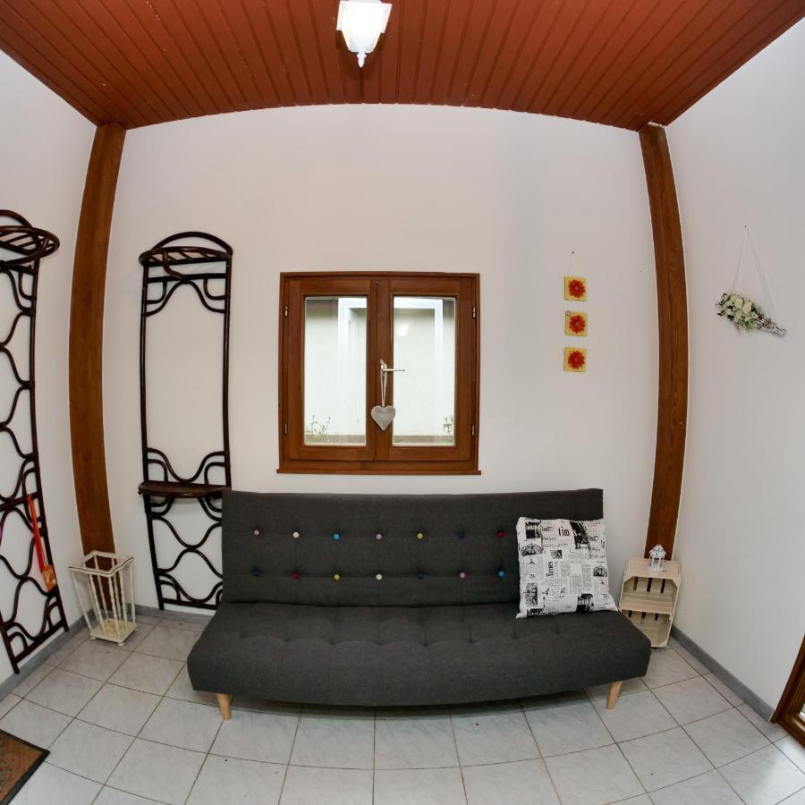 Cseresznyes Apartman Berekfürdő Екстериор снимка