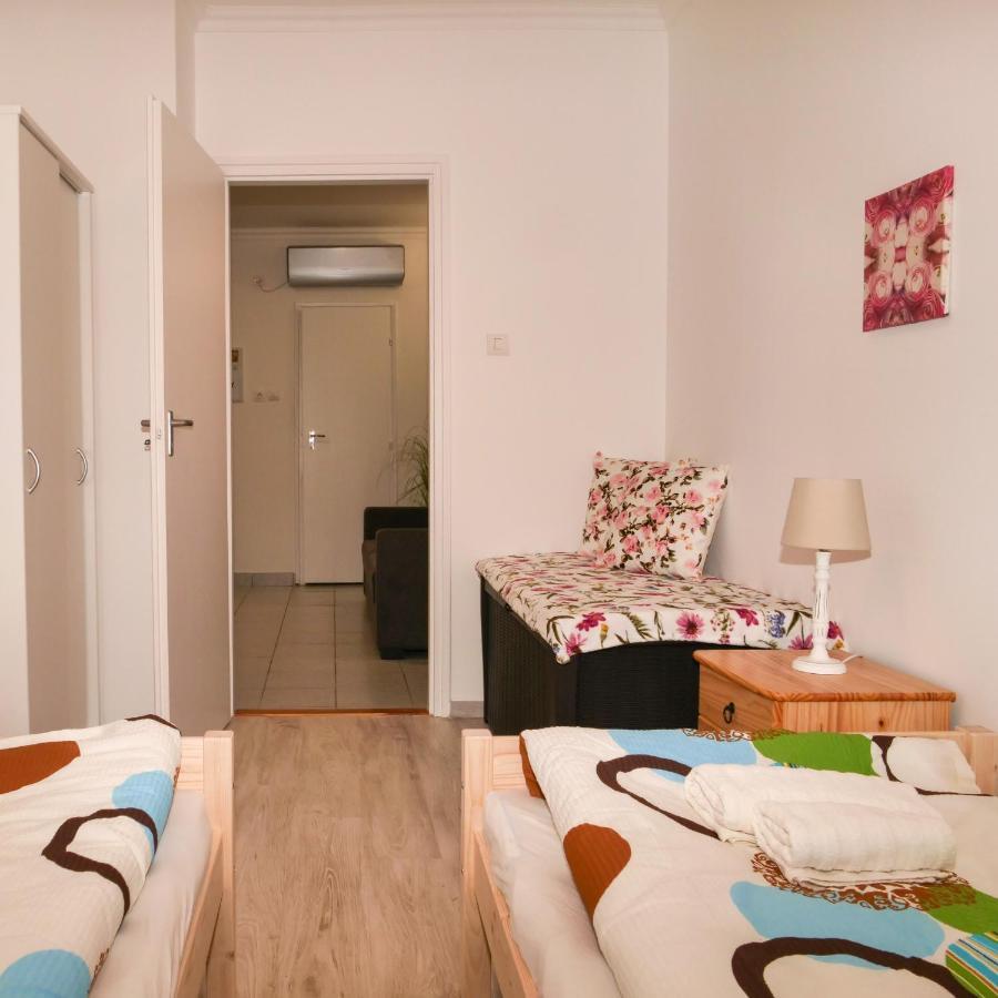 Cseresznyes Apartman Berekfürdő Екстериор снимка